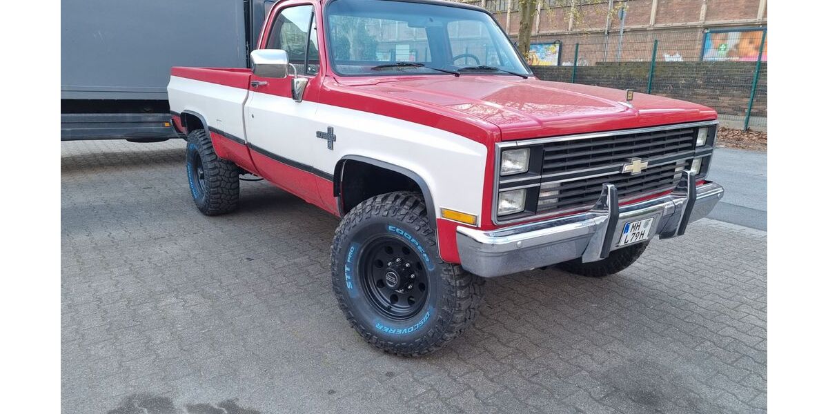 Chevrolet K30 90.000 km 34.900 &euro; Mülheim 45478