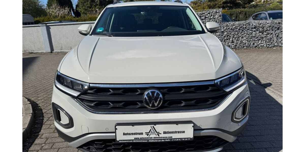 VW T-Roc 143.010 km 19.450 &euro; Mülheim / Ruhr 45473