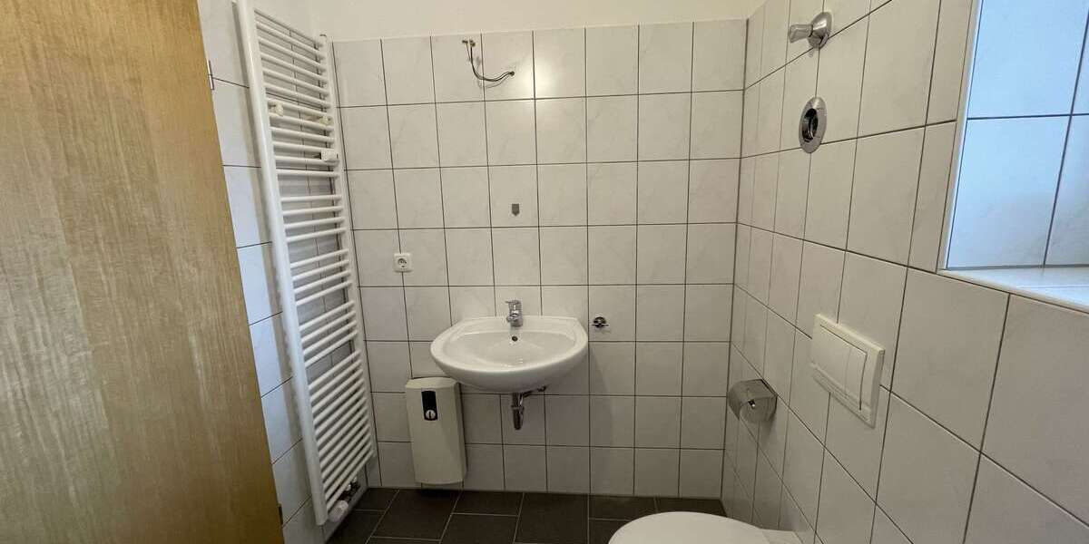 Etagenwohnung Duisburg Hamborn - 3 Zimmer, 67 m&sup2;, 450&euro; | Angebot:26110249