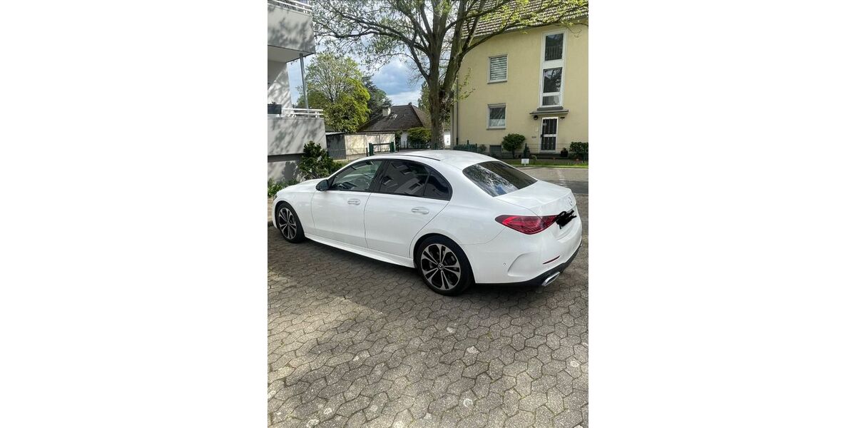 Mercedes-Benz C 220 125.000 km 31.100 &euro; Duisburg 47055
