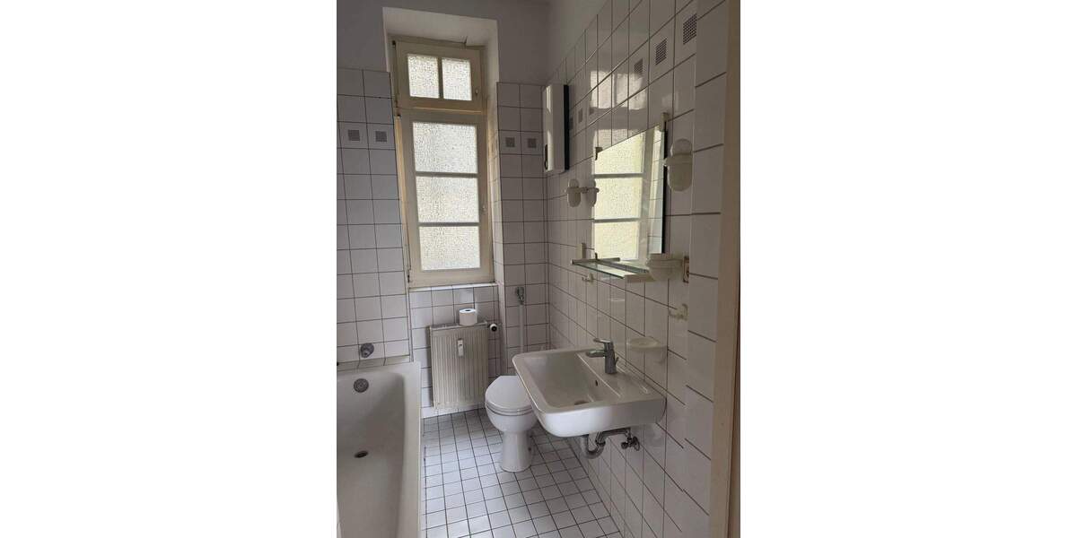 Etagenwohnung Duisburg Dellviertel - 3 Zimmer, 93 m&sup2;, 590&euro; | Angebot:25927892