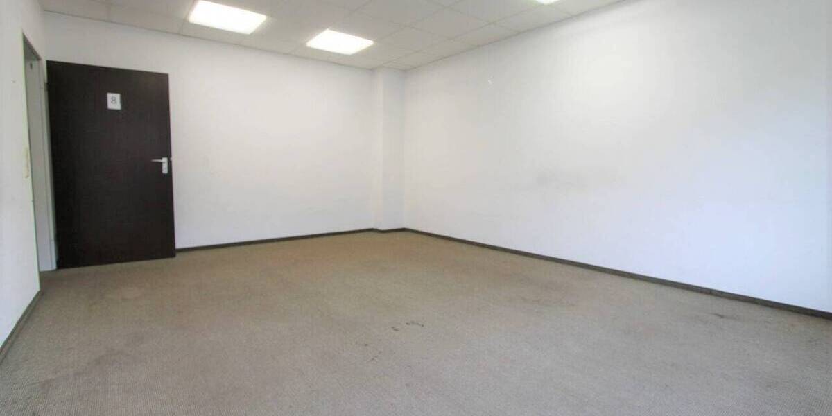 Gewerbeobjekt Krefeld Stadtmitte - 9 Zimmer, 214 m&sup2;, 1.200&euro; | Angebot:25684498