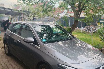 Mercedes-Benz B 180 178.000 km 18.000 &euro; Duisburg 47226