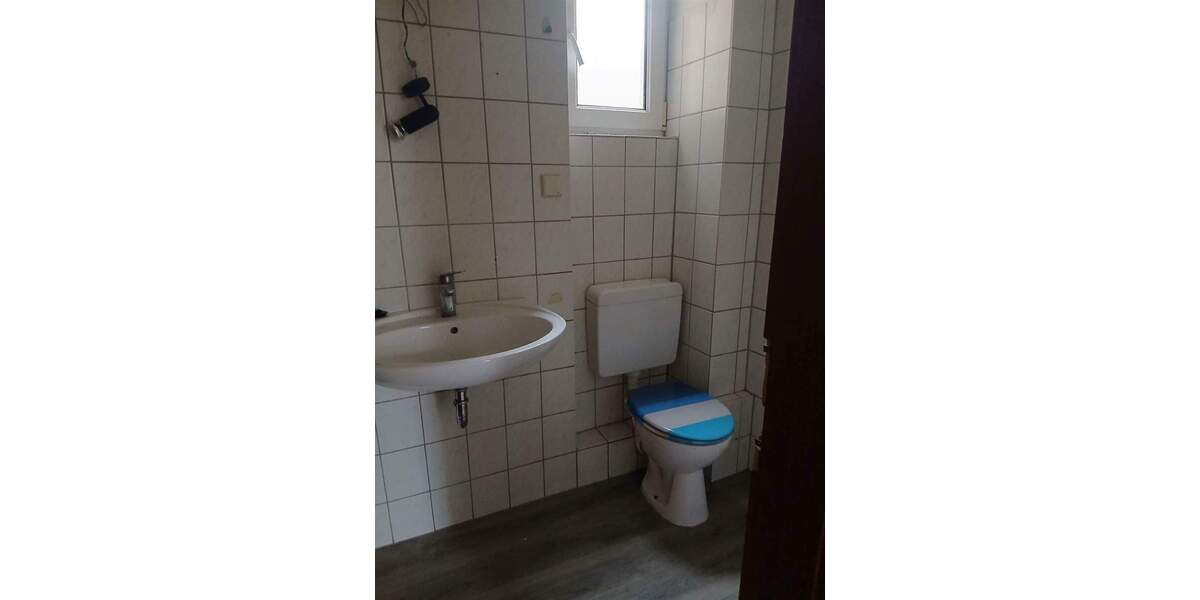 Etagenwohnung Gelsenkirchen Altstadt - 2 Zimmer, 64 m&sup2;, 390&euro; | Angebot:25740082