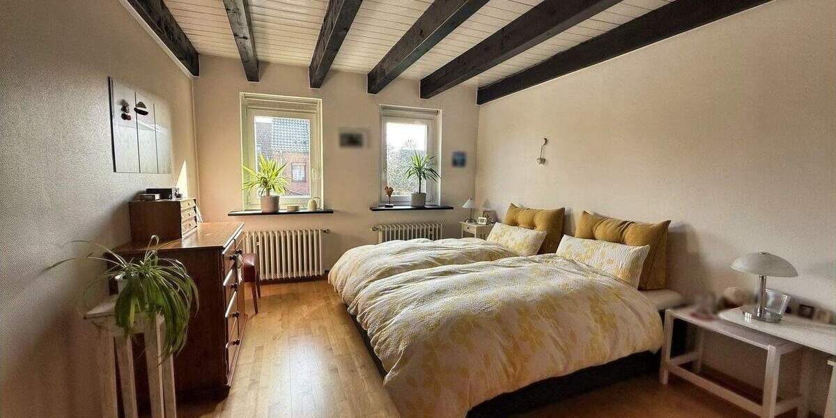 Einfamilienhaus Krefeld Linn - 4 Zimmer, 153 m&sup2;, 485.000&euro; | Angebot:25940231