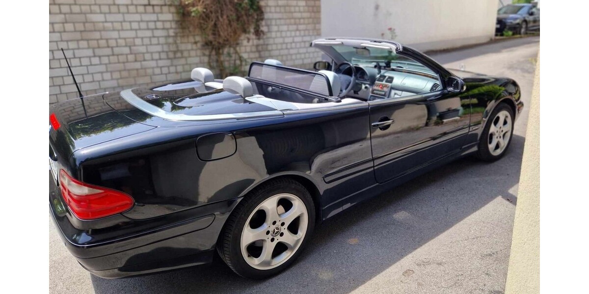 Mercedes-Benz CLK 320 165.500 km 9.490 &euro; Moers 47441