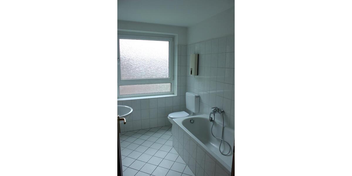 Dachgeschoßwohnung Gelsenkirchen Gelsenkirchen-West - 3.5 Zimmer, 74 m&sup2;, 465&euro; | Angebot:25352264