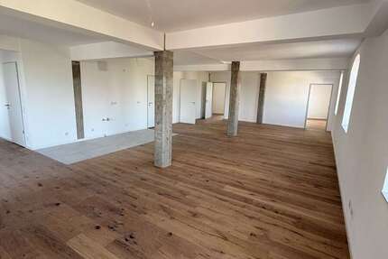 Wohnung Duisburg Essenberg - 4 Zimmer, 143 m&sup2;, 2.075&euro; | Angebot:26273041