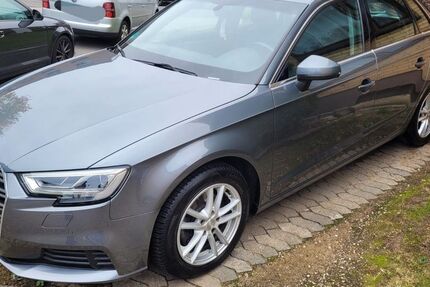 Audi A3 141.000 km 13.300 &euro; Neukirchen-Vluyn 47506