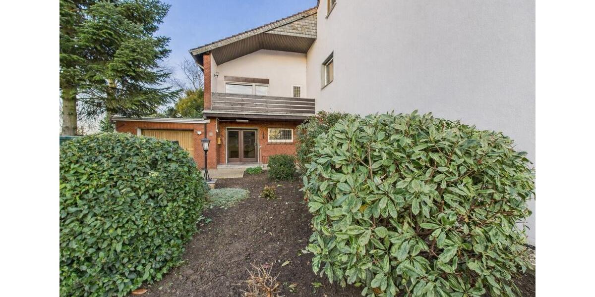 Doppelhaushälfte Dinslaken - 4 Zimmer, 160 m&sup2;, 1.900&euro; | Angebot:25539481