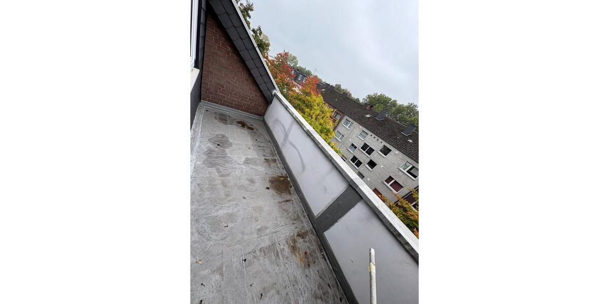 Dachgeschoßwohnung Duisburg Mittelmeiderich - 3 Zimmer, 70 m&sup2;, 611&euro; | Angebot:25366768