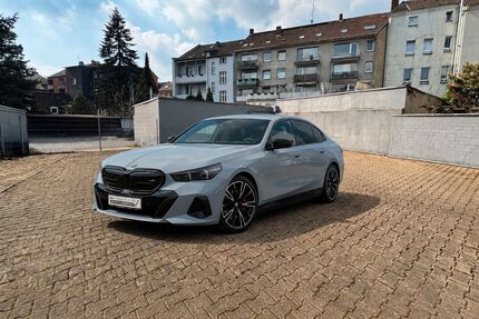 BMW i5 53.119 km 58.500 &euro; Duisburg 47137