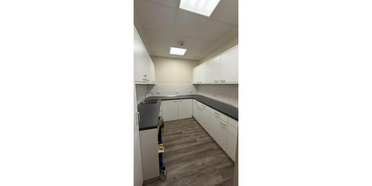 Gewerbeobjekt Krefeld - 2.000&euro; | Angebot:25152334