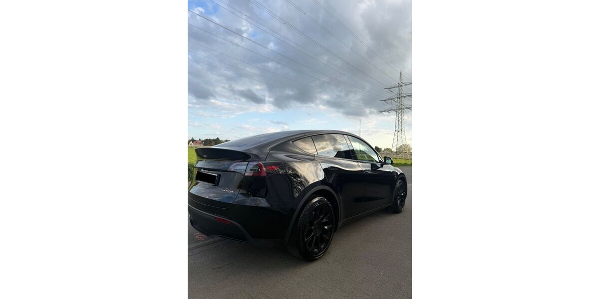 Tesla Model Y 58.100 km 36.300 &euro; Oberhausen 46047