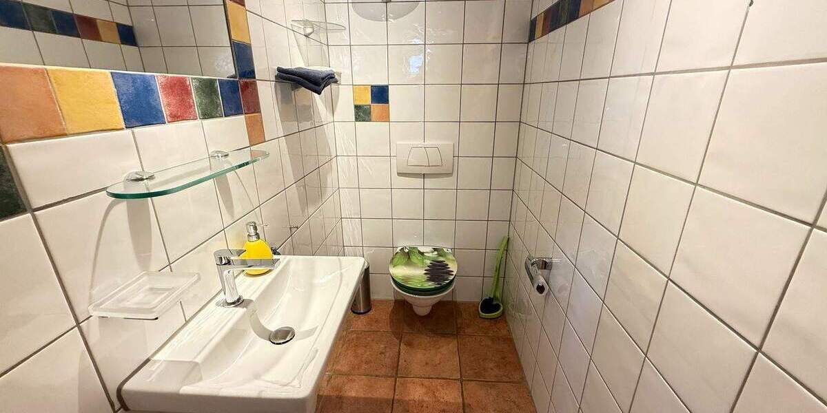 Einfamilienhaus Geldern - 7 Zimmer, 180 m&sup2;, 569.000&euro; | Angebot:25695653