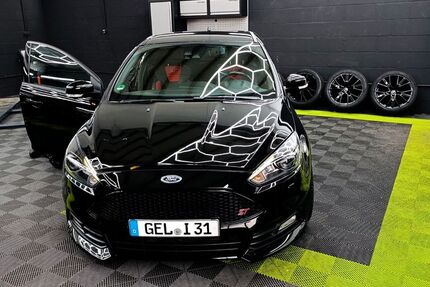 Ford Focus 172.000 km 7.850 &euro; Geldern 47608