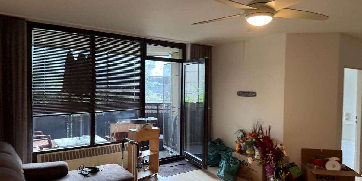 Etagenwohnung Krefeld Krefeld-Mitte - 2 Zimmer, 79 m&sup2;, 629&euro; | Angebot:26795861