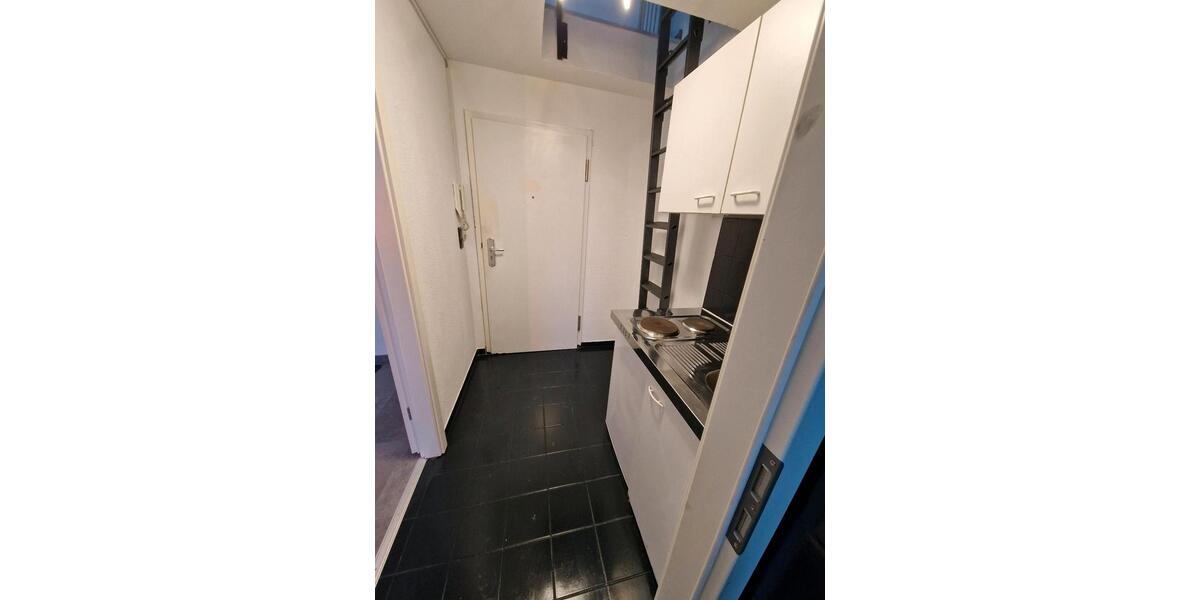 Dachgeschoßwohnung Essen Stadtbezirk V - 1 Zimmer, 34 m&sup2;, 50.000&euro; | Angebot:25719302