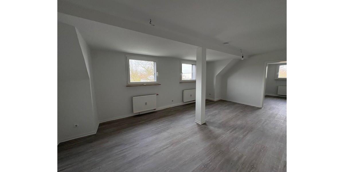 Dachgeschoßwohnung Essen Stadtbezirk V - 3 Zimmer, 62 m&sup2;, 507&euro; | Angebot:23324761