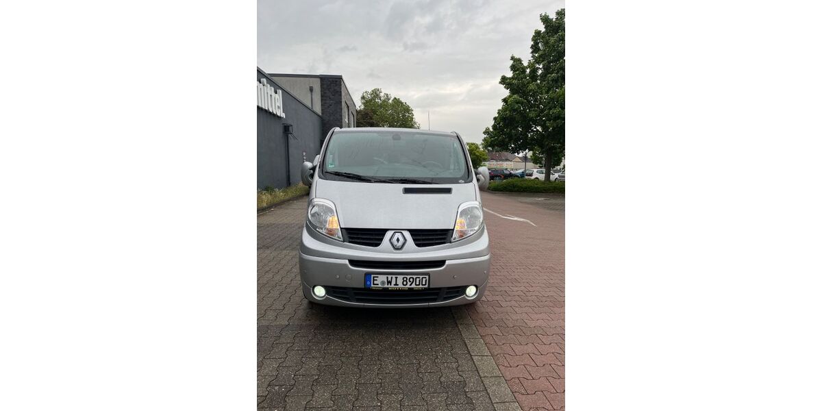 Renault Trafic 207.500 km 11.601 &euro; Essen 45359