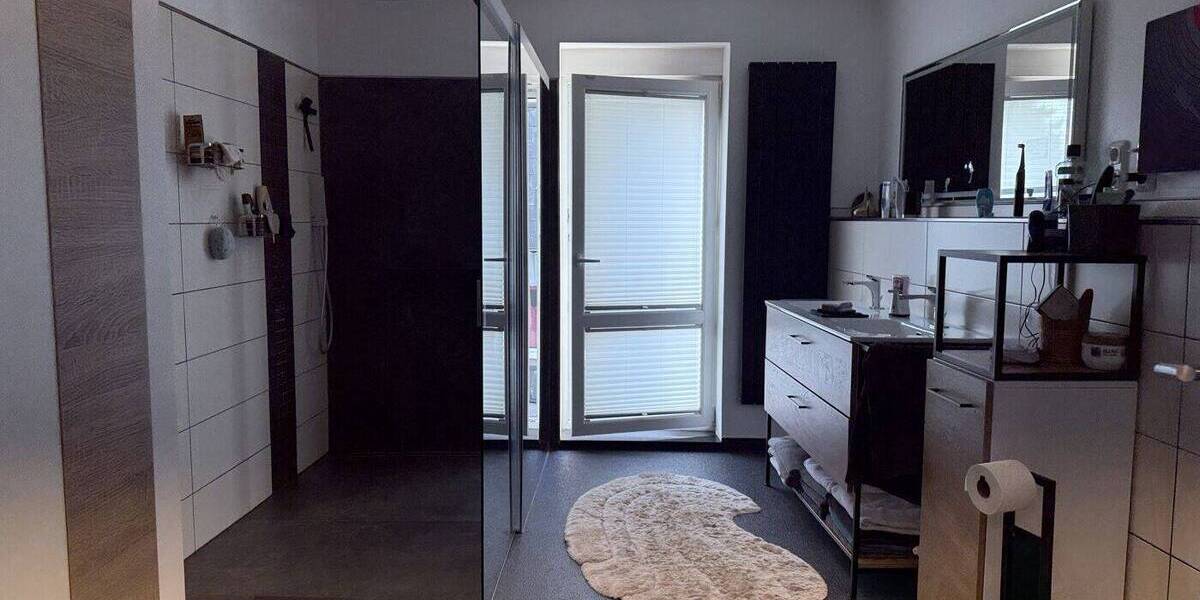 Mehrfamilienhaus, Wohnhaus Duisburg Mittelmeiderich - 978.000&euro; | Angebot:25701394