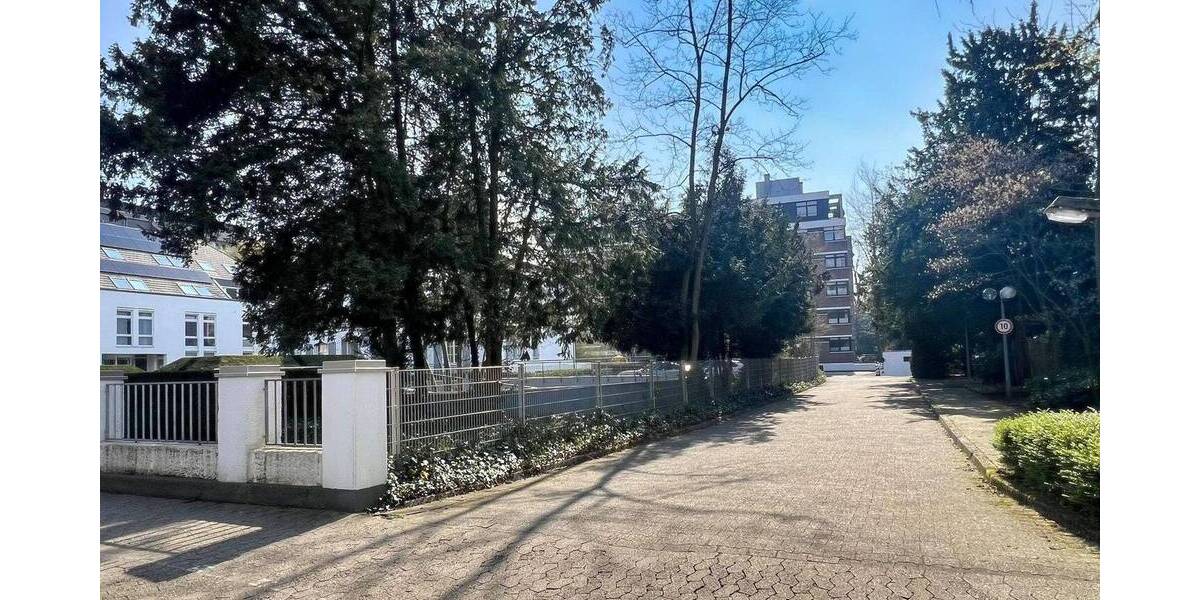 Etagenwohnung Krefeld Bockum - 2 Zimmer, 102 m&sup2;, 269.000&euro; | Angebot:26258186