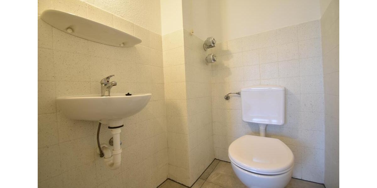 Etagenwohnung Duisburg Walsum - 3 Zimmer, 81 m&sup2;, 895&euro; | Angebot:25870126