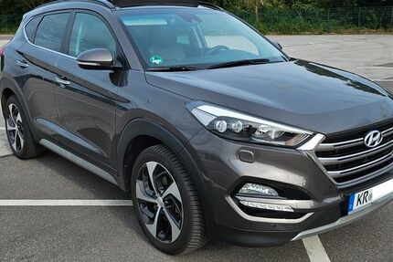 Hyundai TUCSON 60.000 km 17.400 &euro; krefeld 47829