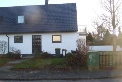 Haus Duisburg Großenbaum - 8 Zimmer, 250 m&sup2;, 699.000&euro; | Angebot:24184595