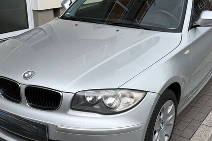 BMW 118 98.000 km 7.700 &euro; Wesel 46483
