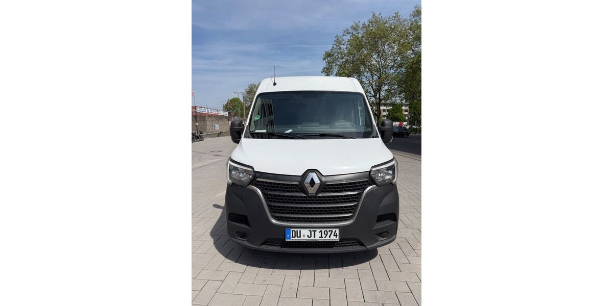 Renault Master 208.631 km 8.900 &euro; Duisburg 47051