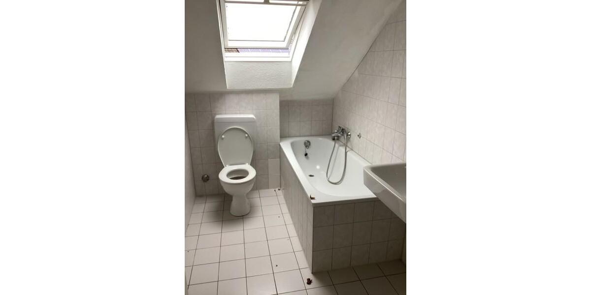 Dachgeschoßwohnung Essen Stadtbezirk IV - 3 Zimmer, 52 m&sup2;, 505&euro; | Angebot:22955580