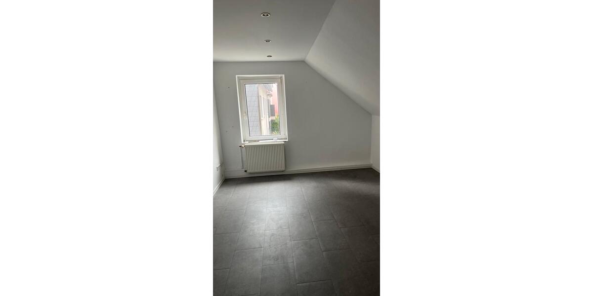 Doppelhaushälfte Essen Stadtbezirk VI - 6 Zimmer, 130 m&sup2;, 320.000&euro; | Angebot:27048369