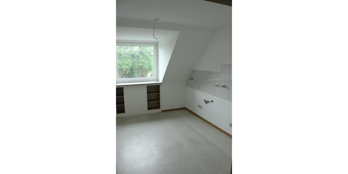 Dachgeschoßwohnung Gelsenkirchen Gelsenkirchen-West - 3.5 Zimmer, 74 m&sup2;, 465&euro; | Angebot:25352264