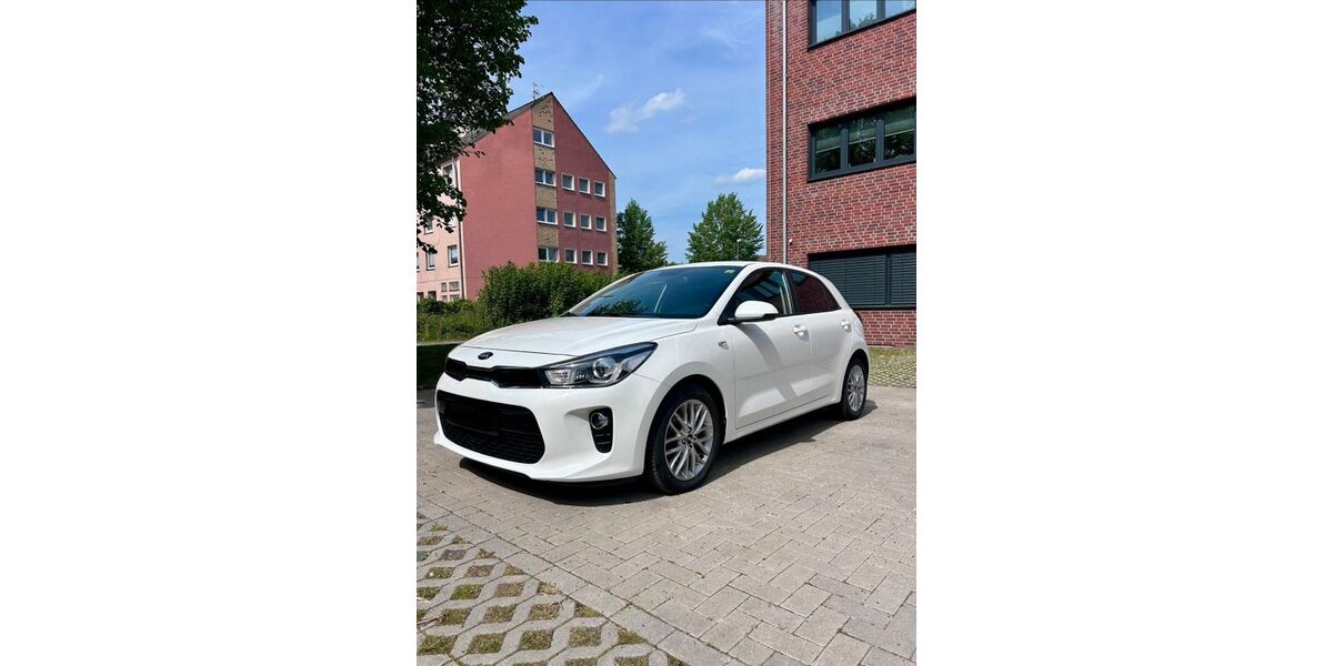 Kia Rio 159.000 km 6.450 &euro; Gelsenkirchen 45891