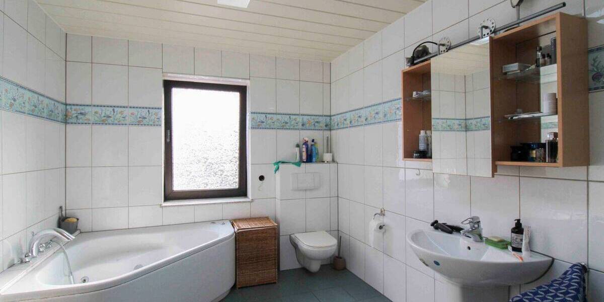 Einfamilienhaus Essen Frintrop - 6 Zimmer, 266 m&sup2;, 940.000&euro; | Angebot:26244882