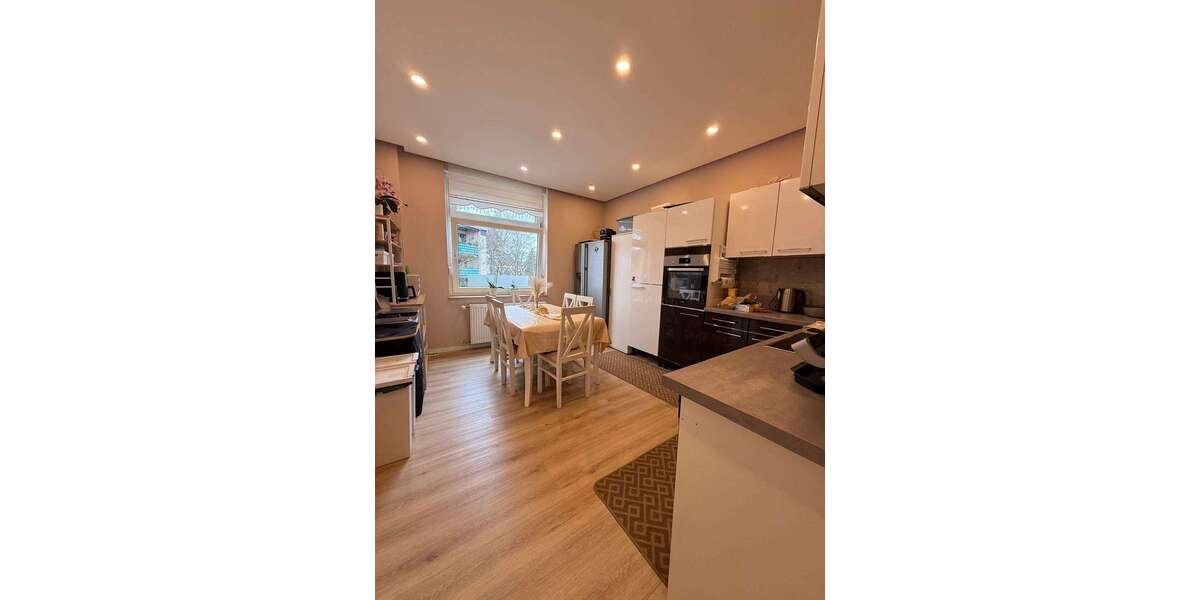 Etagenwohnung Duisburg Mittelmeiderich - 3.5 Zimmer, 95 m&sup2;, 160.000&euro; | Angebot:27192207