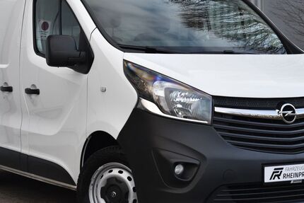 Opel Vivaro 121.165 km 12.499 &euro; Geldern 47608