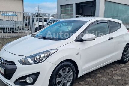 Hyundai i30 133.000 km 5.499 &euro; Dinslaken 46539