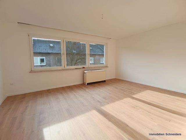 Etagenwohnung Duisburg Untermeiderich - 2 Zimmer, 61 m&sup2;, 500&euro; | Angebot:26106534