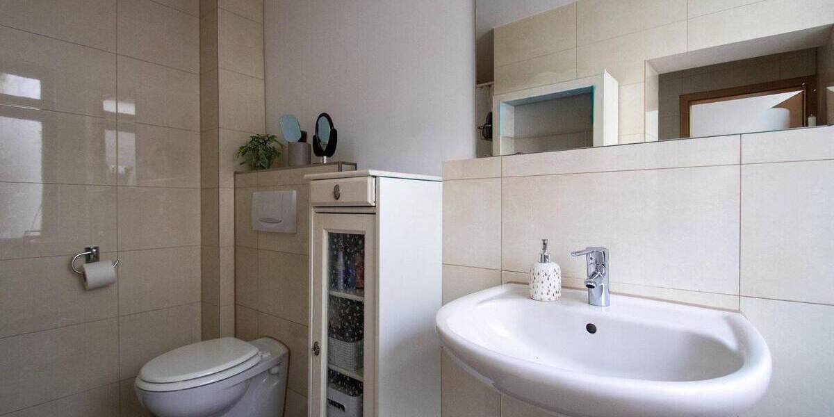 Einfamilienhaus Krefeld Stadtmitte - 1 Zimmer, 237 m&sup2;, 435.000&euro; | Angebot:26806672
