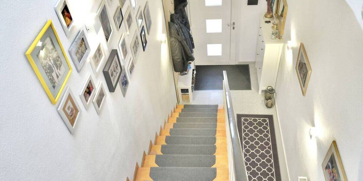 Einfamilienhaus Krefeld Cracau - 7 Zimmer, 139 m&sup2;, 349.000&euro; | Angebot:26118122