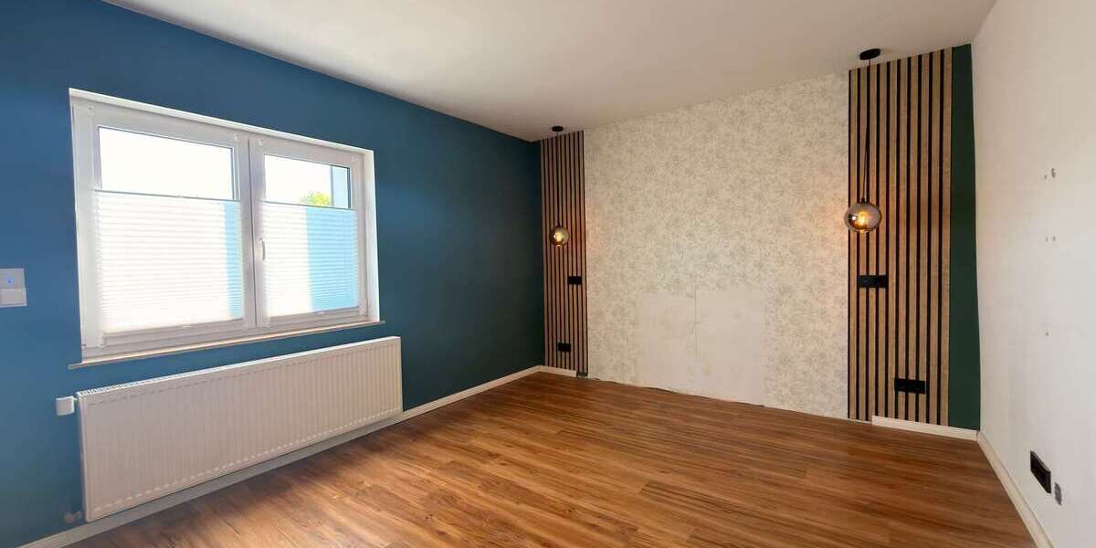 Kernsanierte Doppelhaushälfte mit ca. 106 m² Fläche, Garten, Garage und Einbauküche - Doppelhaushälfte Duisburg Hamborn | Angebot:27052641
