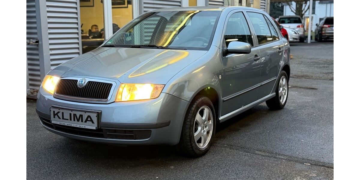 Skoda Fabia 122.300 km 2.850 &euro; Krefeld 47809