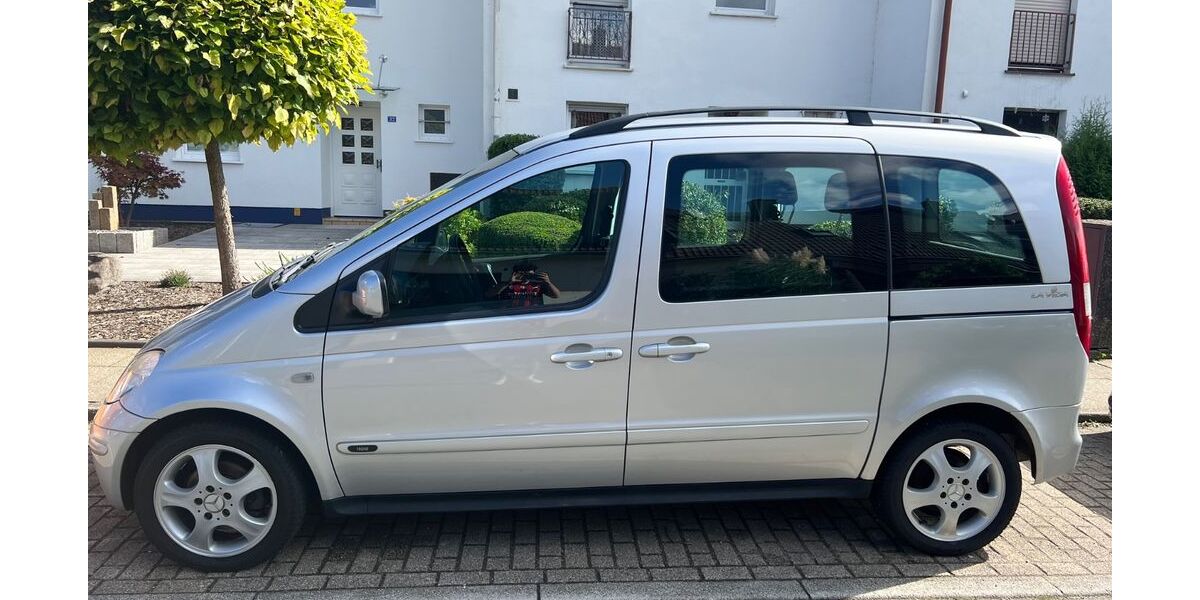 Mercedes-Benz Vaneo 107.000 km 4.199 &euro; Essen 45277