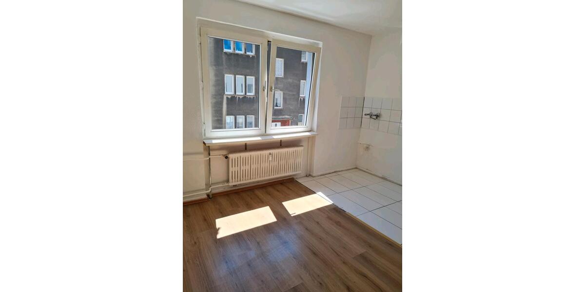 Etagenwohnung Gelsenkirchen - 1 Zimmer, 60 m&sup2;, 74.000&euro; | Angebot:25872398