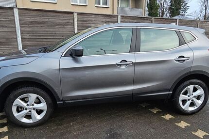 Nissan Qashqai 87.000 km 15.600 &euro; Oberhausen 46049