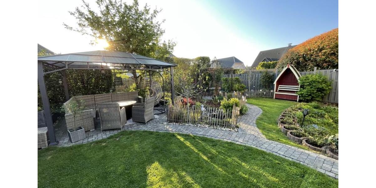 Doppelhaushälfte Alpen - 8 Zimmer, 222 m&sup2;, 599.000&euro; | Angebot:25156551