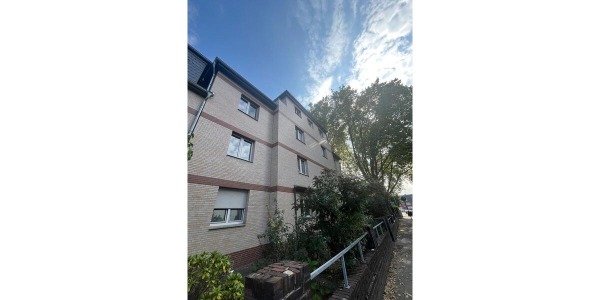 Dachgeschoßwohnung Oberhausen - 3.5 Zimmer, 103 m&sup2;, 750&euro; | Angebot:25750078