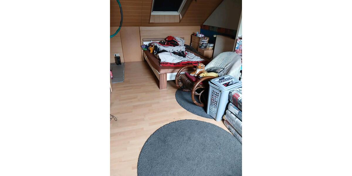 Reihenhaus Duisburg Hamborn - 6 Zimmer, 134 m&sup2;, 390.000&euro; | Angebot:26122102